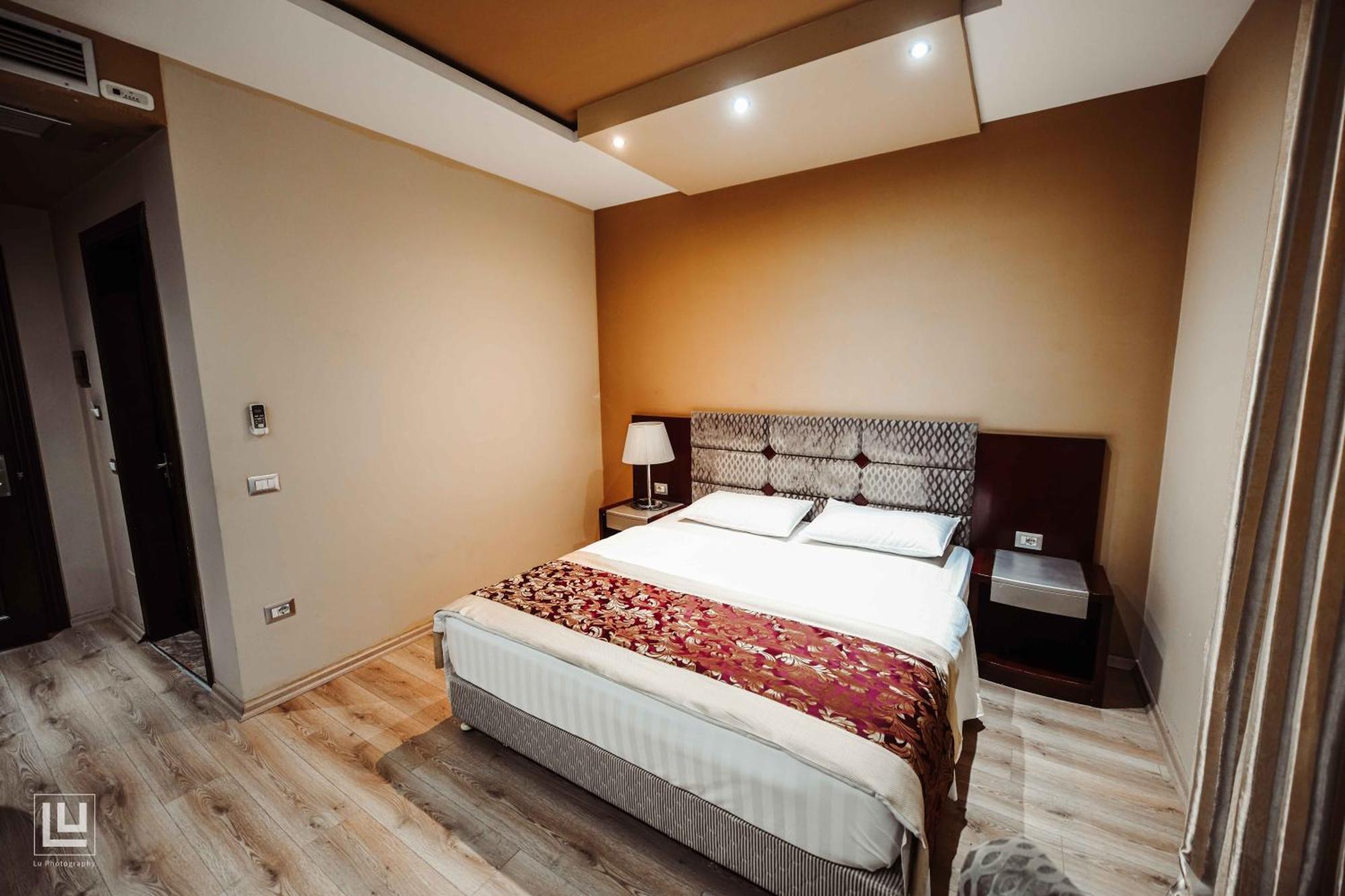 Hotel Arifi ชโคเดอร์ ภายนอก รูปภาพ